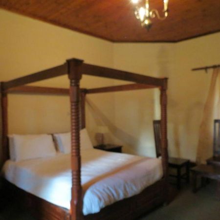 Rhodes Nyanga Hotel Juliasdale Εξωτερικό φωτογραφία